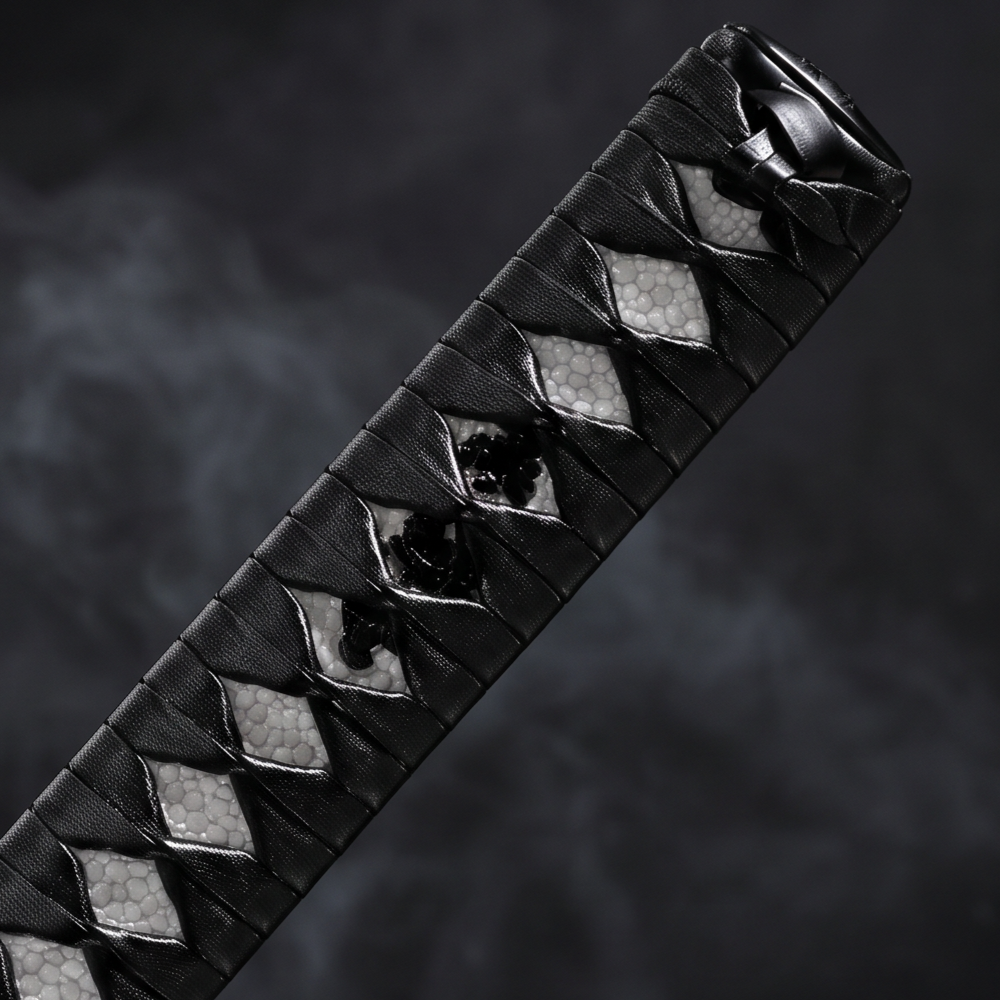 Crimson Veil Katana | Damascus Steel Samurai Sword
