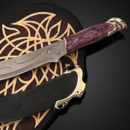 Aragorn’s Dagger – Lord of the Rings Collector Replica with Display Shield