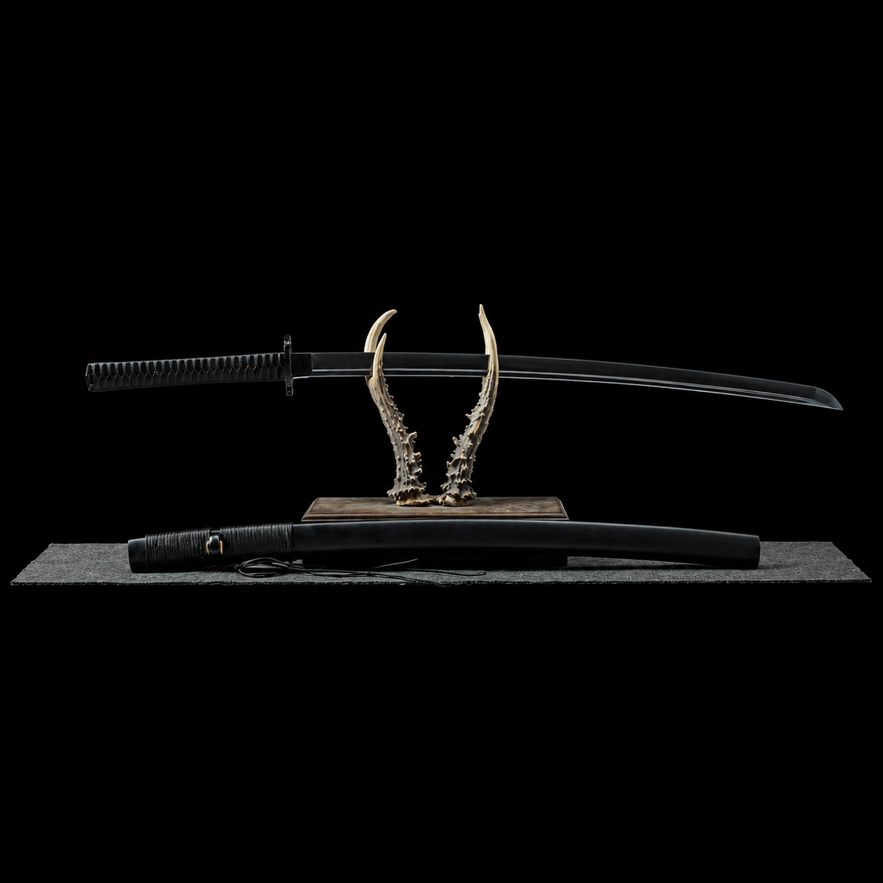 Black Titanium Katana – Carbon Steel Premium Samurai Sword